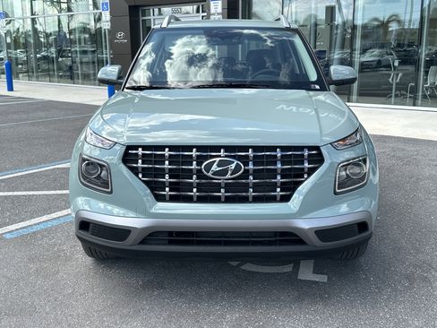 New 2026 Hyundai Venue SEL image 3