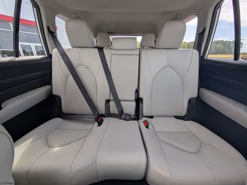 New 2026 Toyota Grand Highlander XLE image 23