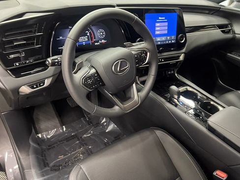Certified 2025 Lexus RX 350 FWD w/ Technology Package image 16