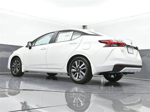 New 2025 Nissan Versa SV w/ Trunk Package image 40