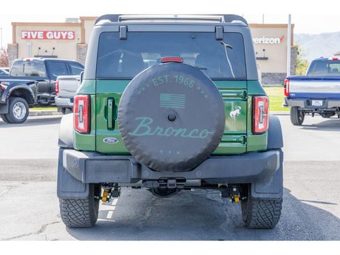 Used 2024 Ford Bronco Outer Banks w/ Sasquatch Package AWD/4WD image 4