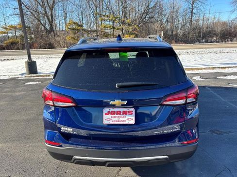 Used 2023 Chevrolet Equinox Premier image 7
