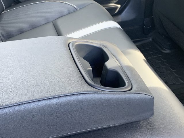 Used 2026 Toyota Camry SE FWD image 36