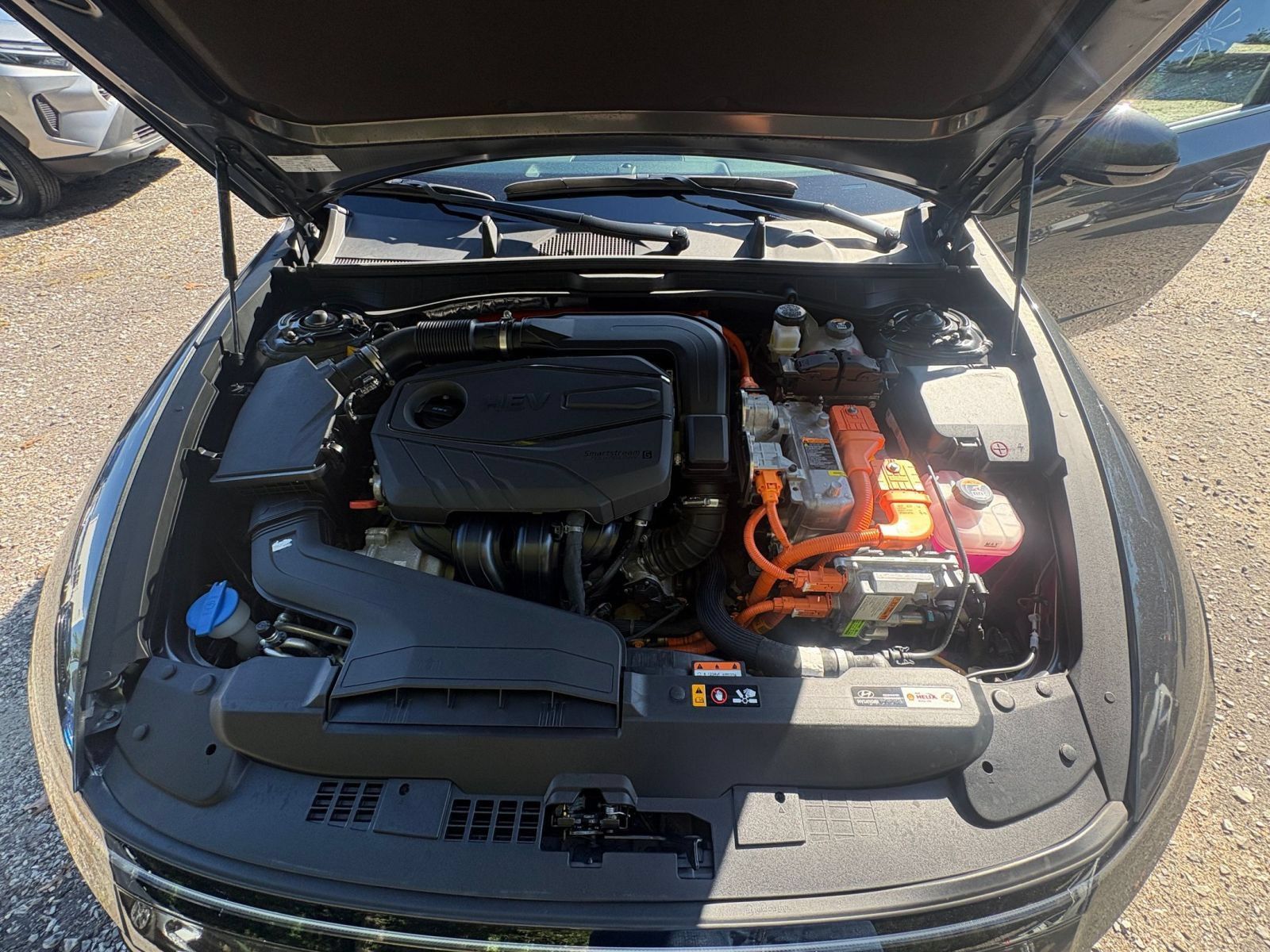 Used 2025 Hyundai Sonata SEL FWD image 28
