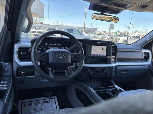 Used 2025 Ford F250 XLT w/ FX4 Off-Road Package image 17