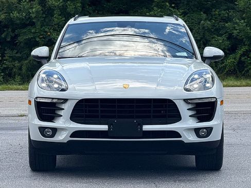 Used 2018 Porsche Macan S image 2