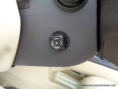 Used 2010 Lexus RX 350 AWD w/ Premium Pkg image 11