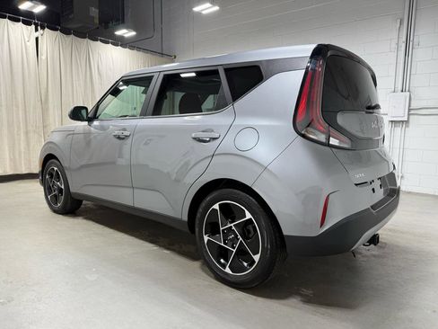Used 2023 Kia Soul EX image 5