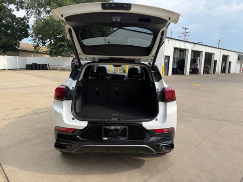 Used 2024 Buick Encore GX Sport Touring w/ Comfort Package FWD image 33