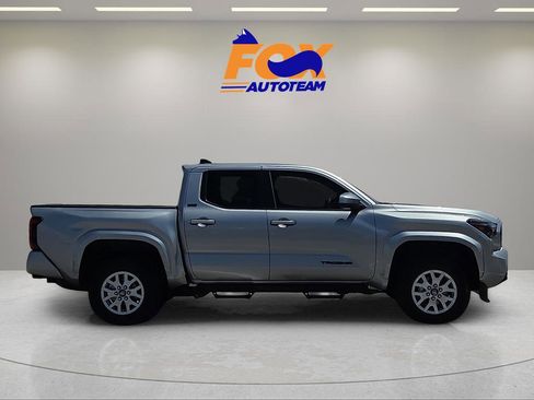 New 2026 Toyota Tacoma SR5 RWD image 5