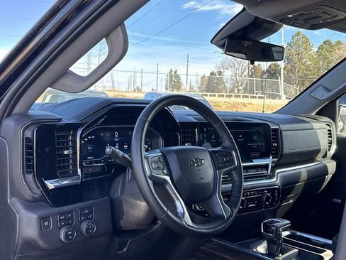 Certified 2024 Chevrolet Silverado 1500 LT Trail Boss w/ Convenience Package II image 23