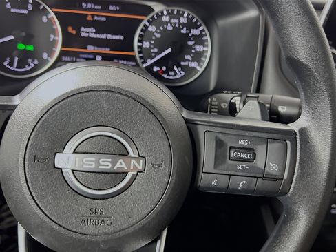 Used 2024 Nissan Rogue S image 20