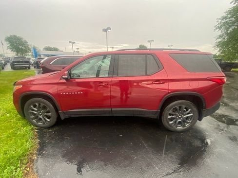 Used 2020 Chevrolet Traverse RS w/ LPO, Floor Liner Package FWD image 3