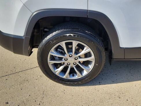 Used 2022 Jeep Cherokee Latitude Lux image 7