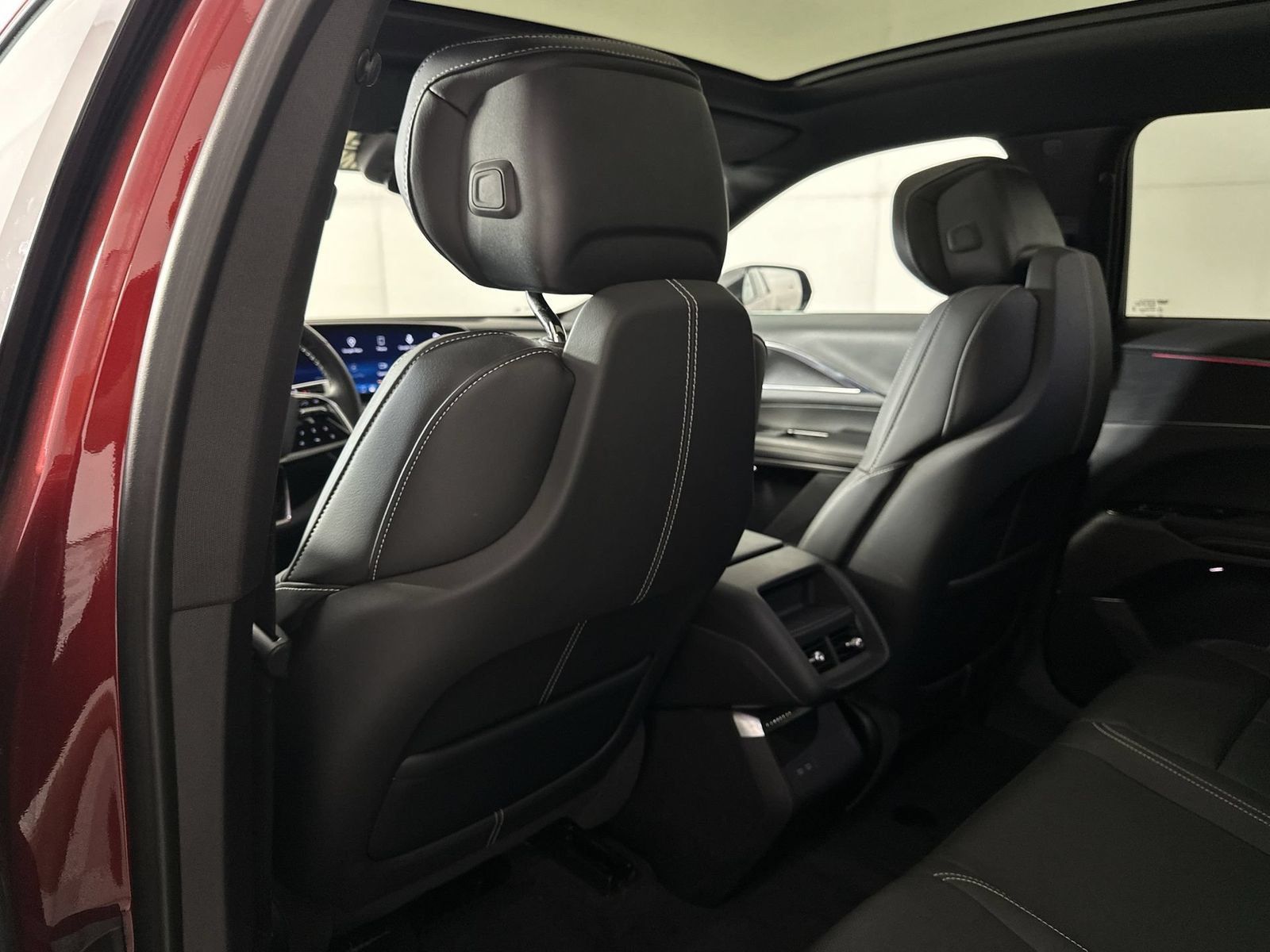 Used 2024 Cadillac Lyriq Sport RWD image 24