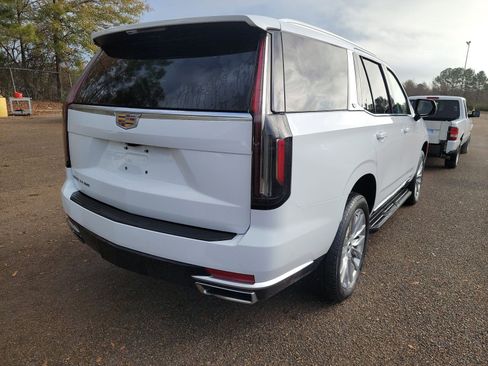 Used 2023 Cadillac Escalade Premium Luxury RWD image 6