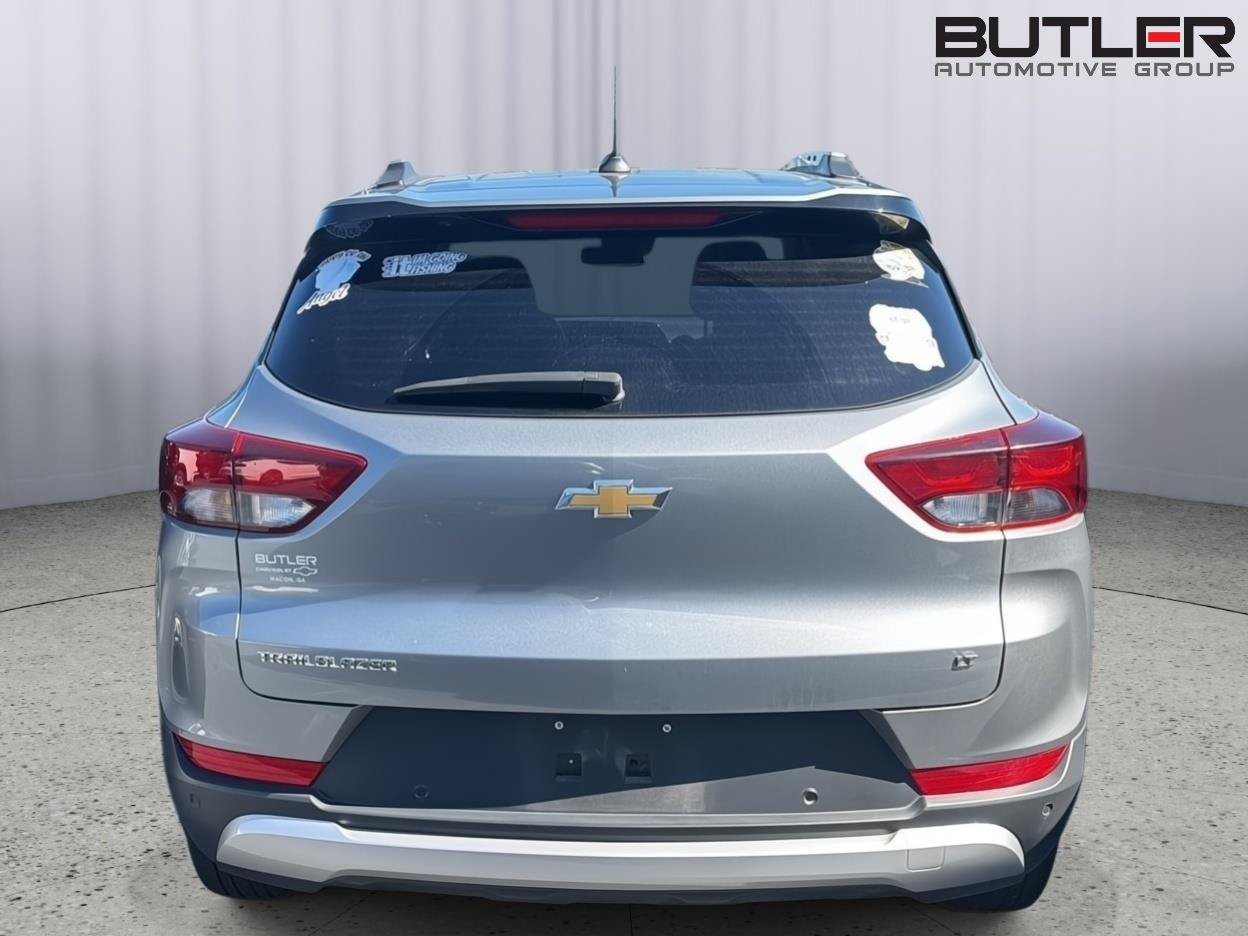 Used 2024 Chevrolet TrailBlazer LT w/ Driver Confidence Package FWD image 9