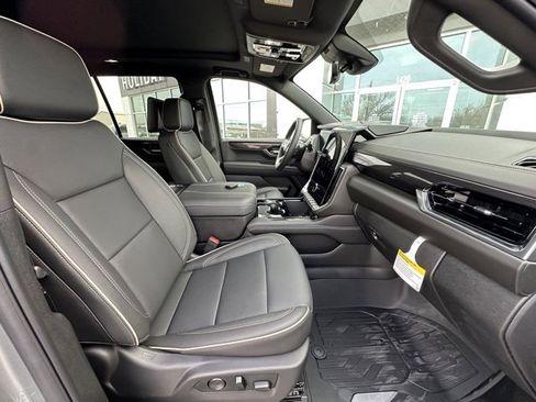 New 2026 GMC Yukon Elevation w/ Elevation Premium Package image 33