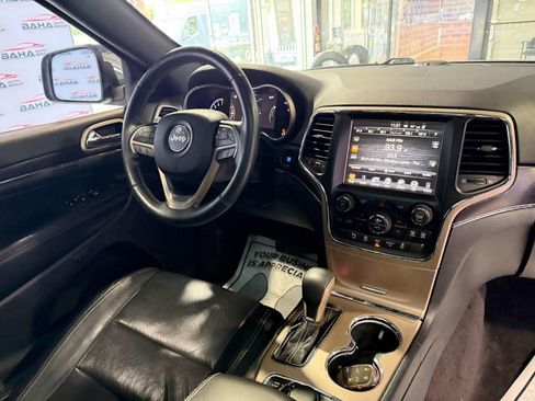 Used 2017 Jeep Grand Cherokee Limited w/ Luxury Group II AWD/4WD image 44
