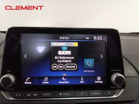 Used 2025 Nissan Altima 2.5 SV image 20