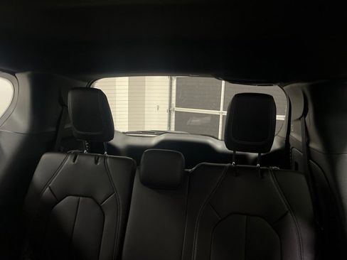 New 2025 Chrysler Voyager LX image 33