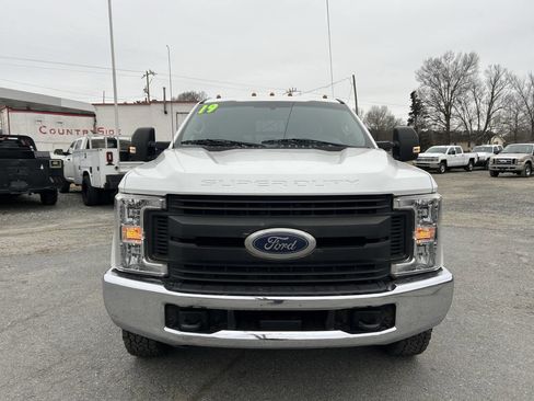Used 2019 Ford F350 XL w/ Power Equipment Group image 3
