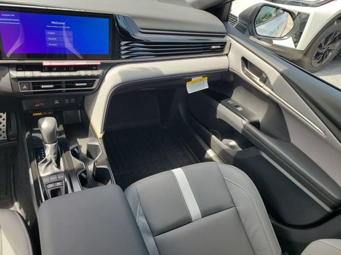 New 2026 Toyota Camry SE w/ Multimedia Upgrade Package FWD image 28