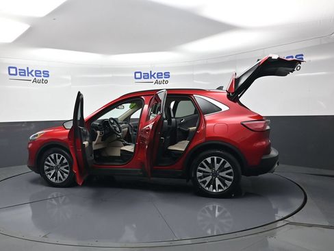 Used 2020 Ford Escape Titanium AWD/4WD image 58