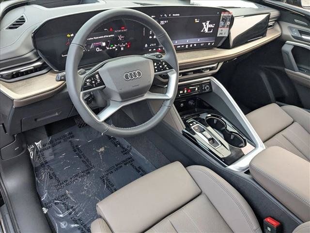 New 2025 Audi Q5 Premium AWD/4WD image 3