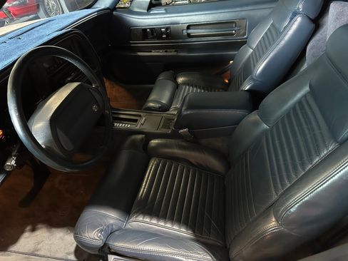 Used 1990 Buick Reatta Convertible image 2