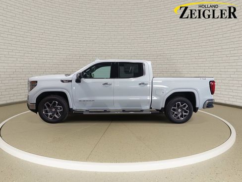 New 2026 GMC Sierra 1500 SLT w/ SLT Premium Plus Package AWD/4WD image 8