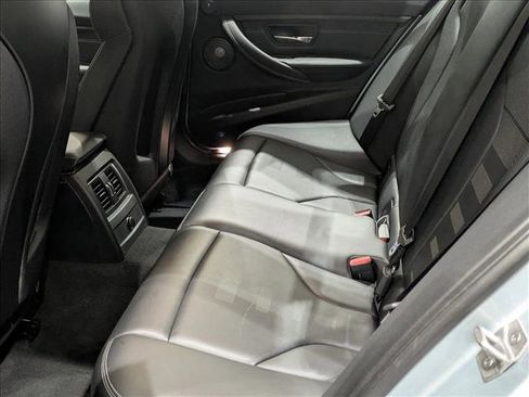 Used 2018 BMW M3 image 19