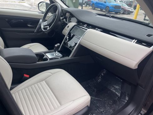 Used 2022 Land Rover Discovery Sport S image 14