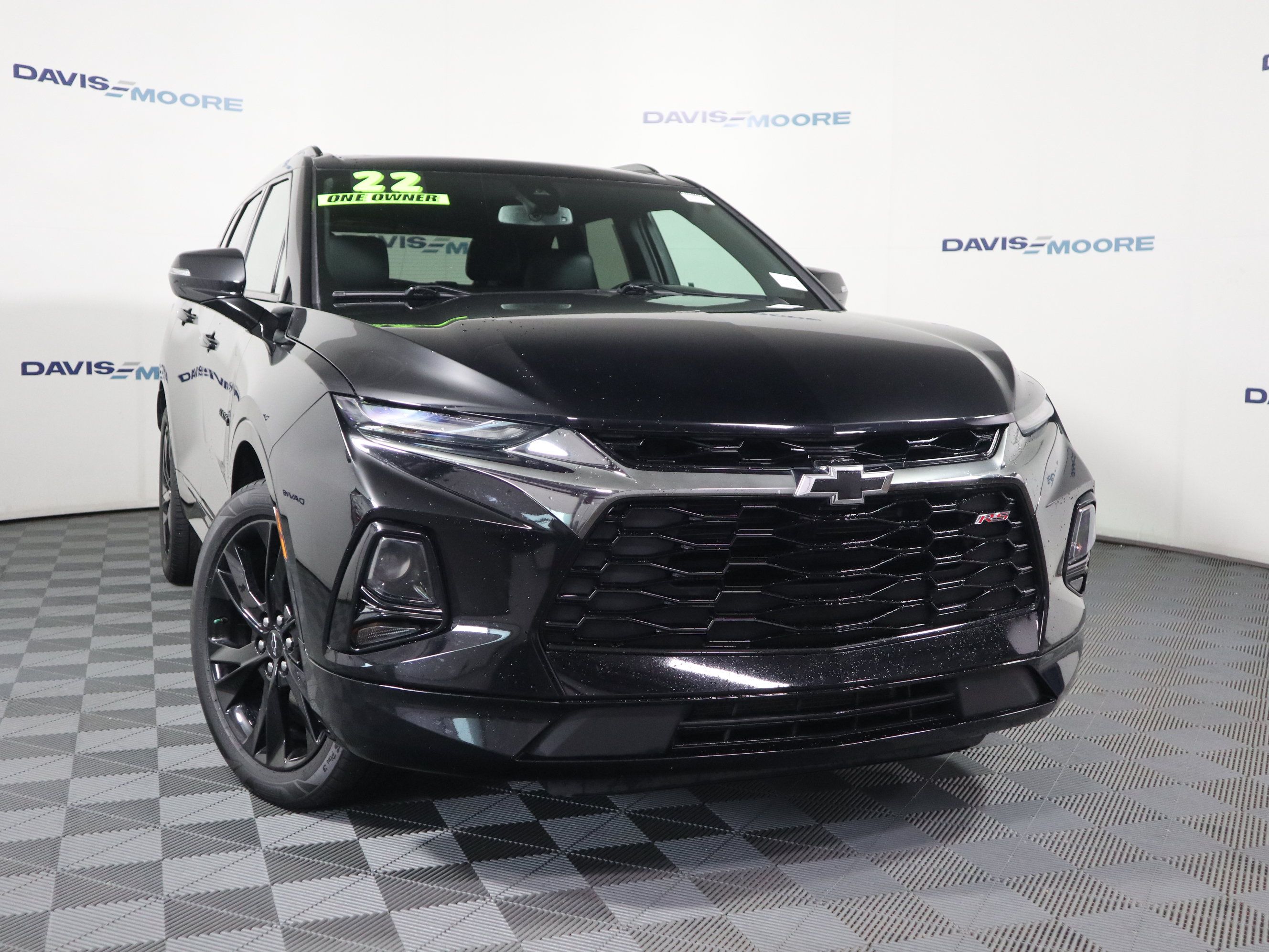 Used 2022 Chevrolet Blazer RS w/ Enhanced Convenience Package FWD image 2