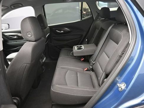 Used 2024 GMC Terrain SLE AWD/4WD image 15