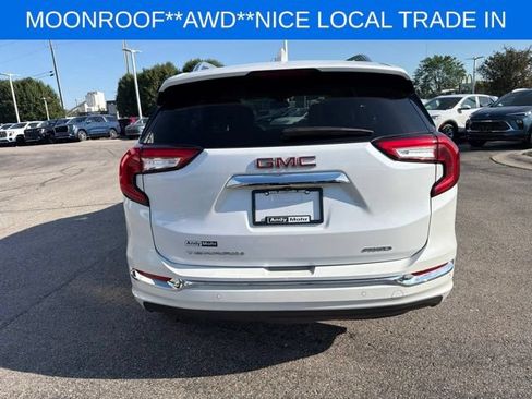 Used 2024 GMC Terrain Denali w/ Denali Premium Package AWD/4WD image 9
