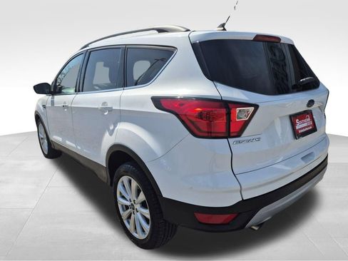 Used 2019 Ford Escape SEL image 3
