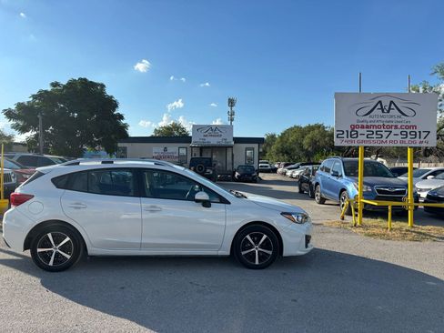 Used 2019 Subaru Impreza 2.0i Premium image 2
