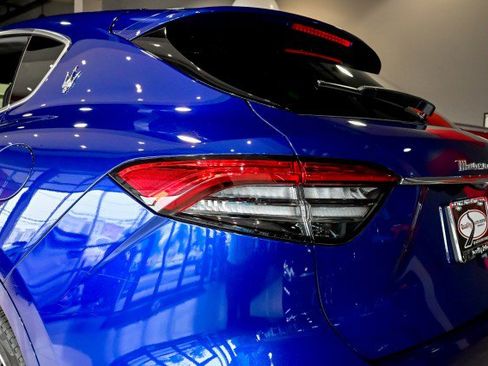 Used 2023 Maserati Levante GT AWD/4WD image 13