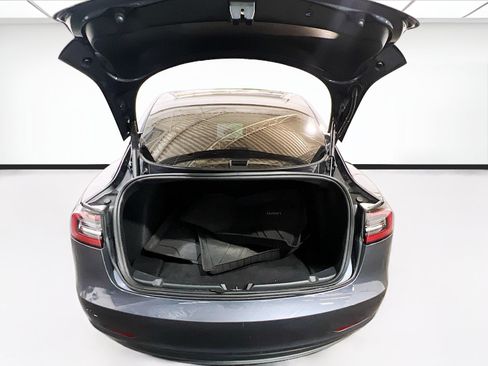 Used 2023 Tesla Model 3 Standard Range RWD image 19