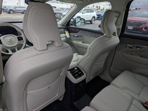 New 2026 Volvo XC90 T8 Ultra w/ Protection Package Premier image 12