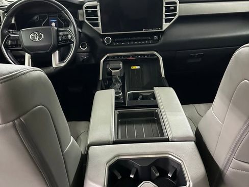 Used 2022 Toyota Tundra Limited image 24