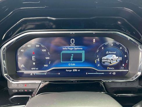 Used 2025 Chevrolet Silverado 1500 LT image 25