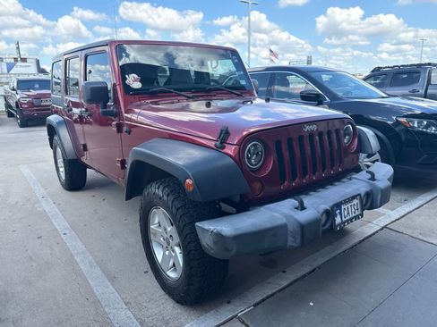 Used 2013 Jeep Wrangler Unlimited Sport AWD/4WD image 3