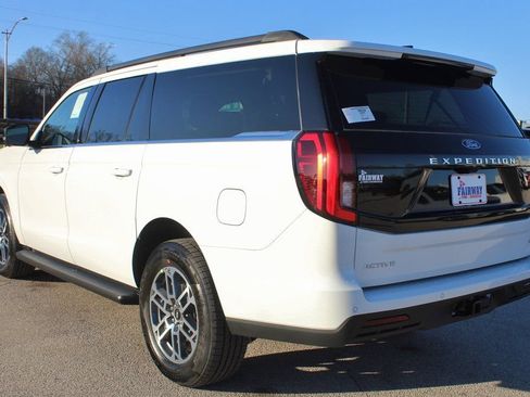 New 2026 Ford Expedition Max Active image 8