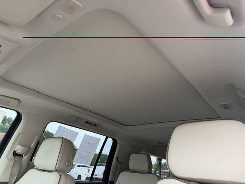 Used 2022 GMC Yukon XL Denali AWD/4WD image 14