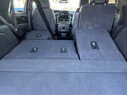 Used 2025 GMC Yukon Denali image 16