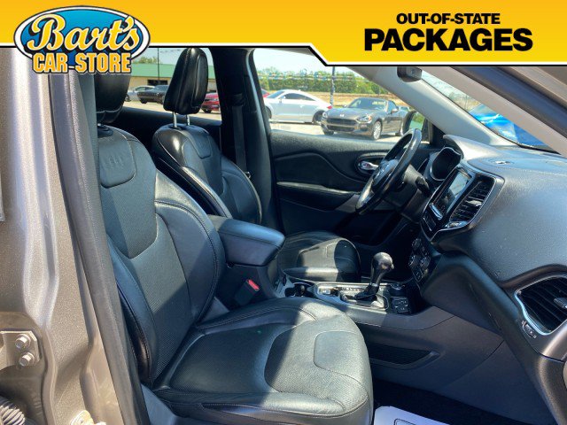 Used 2019 Jeep Cherokee Limited AWD/4WD image 16