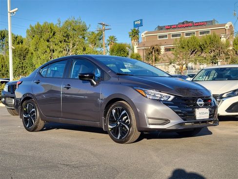 New 2025 Nissan Versa SR w/ Trunk Package image 5