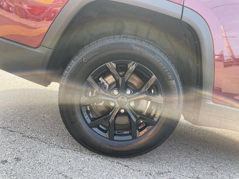 Used 2025 Jeep Grand Cherokee L Altitude AWD/4WD image 20